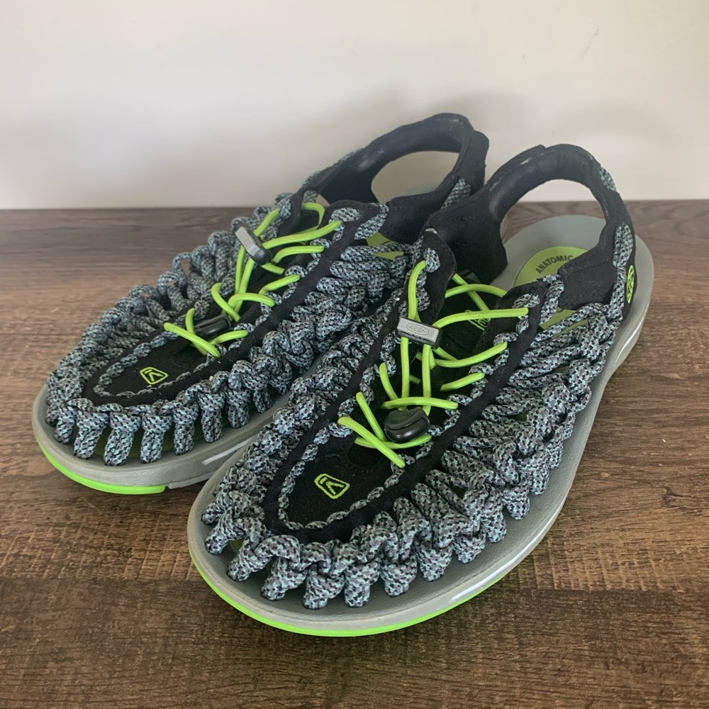 Keen Uneek Green Bkack Sport Sandals Men’s Size 8.5 Water Shoes Hiking Fishing